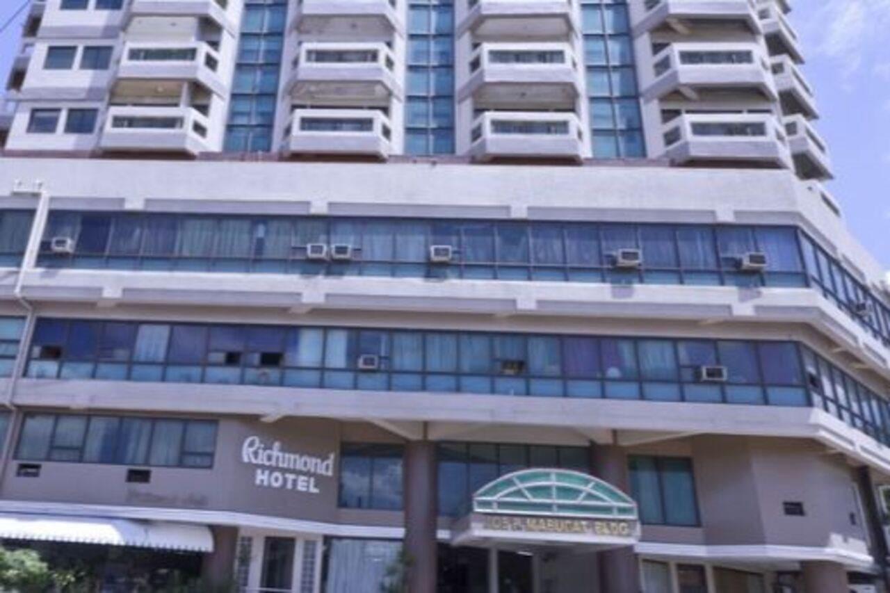 Richmond Plaza Hotel Tabok Esterno foto