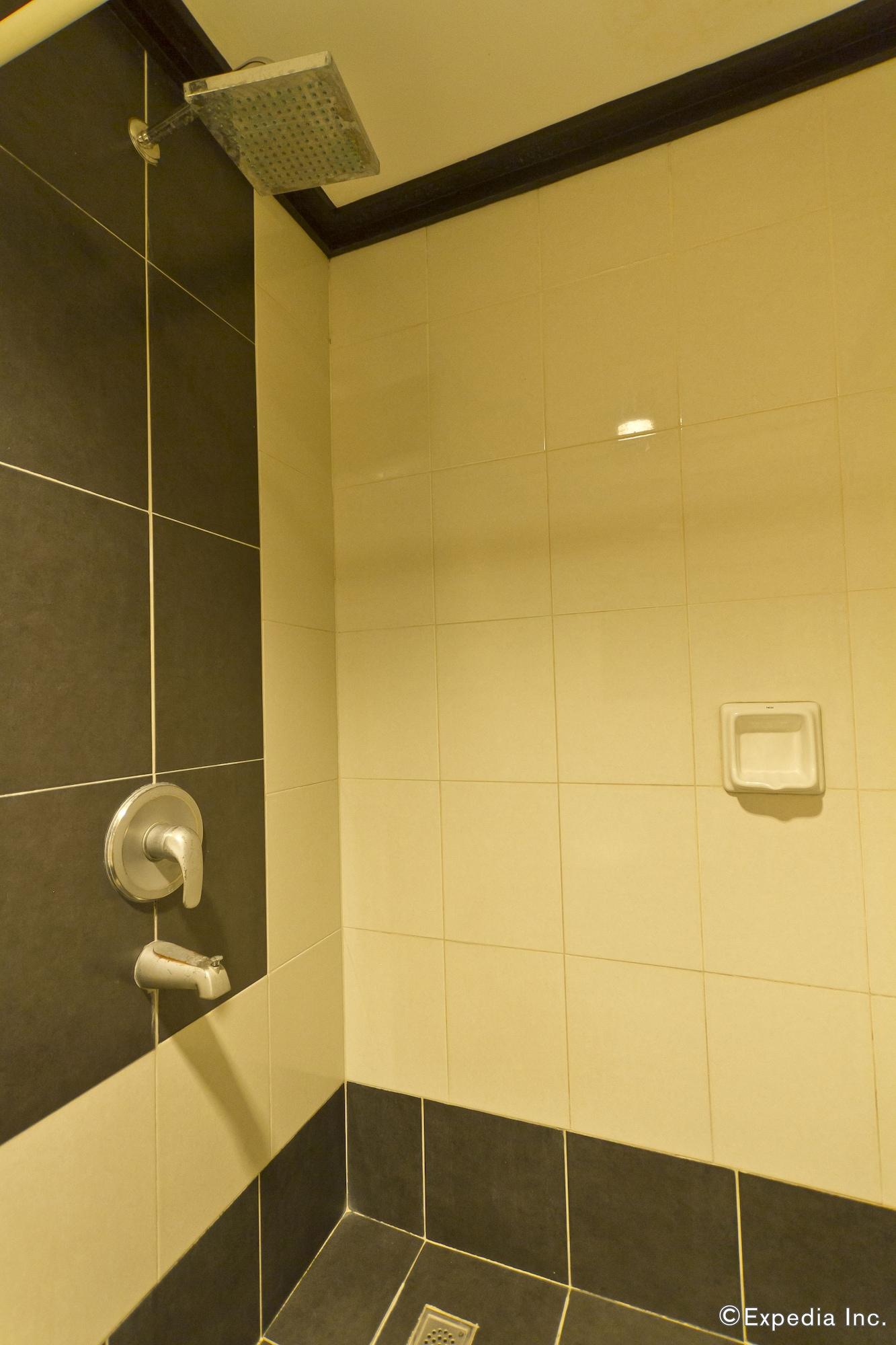 Richmond Plaza Hotel Tabok Esterno foto