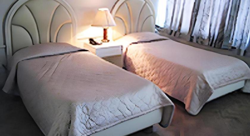 Richmond Plaza Hotel Tabok Esterno foto