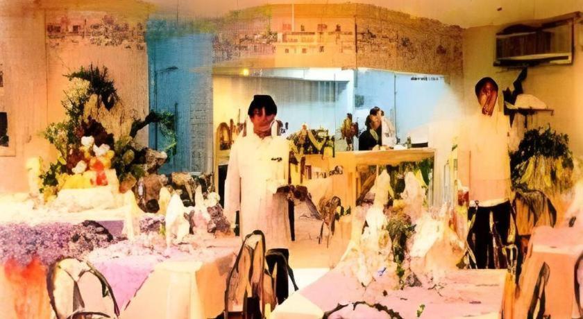 Richmond Plaza Hotel Tabok Esterno foto