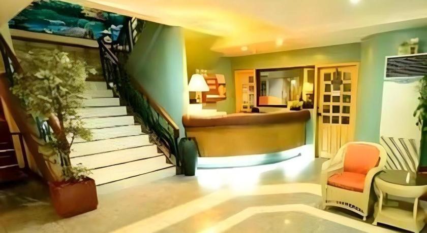 Richmond Plaza Hotel Tabok Esterno foto