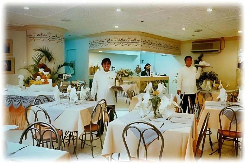 Richmond Plaza Hotel Tabok Esterno foto