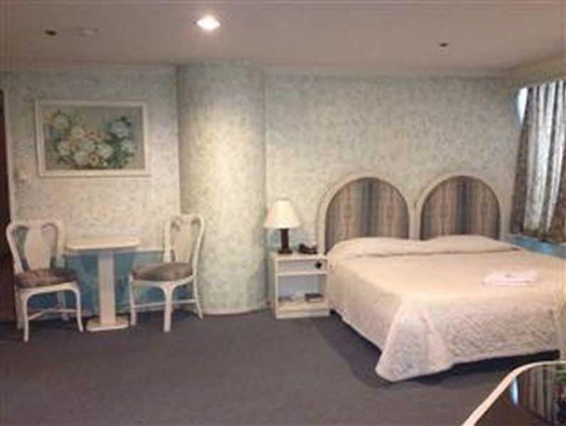 Richmond Plaza Hotel Tabok Esterno foto